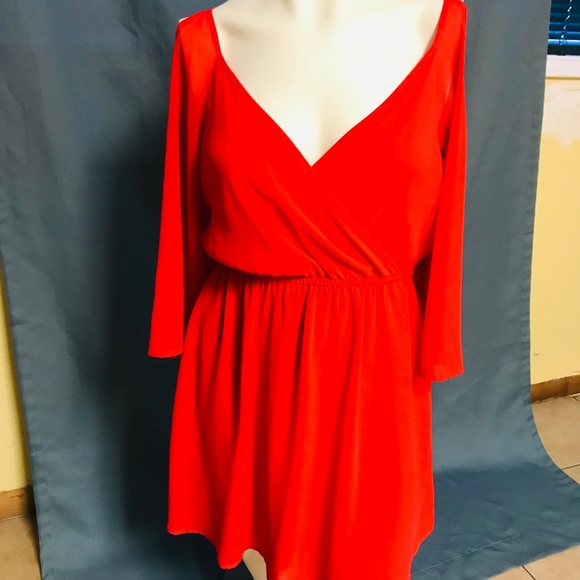 Used - Picture 2 of 4